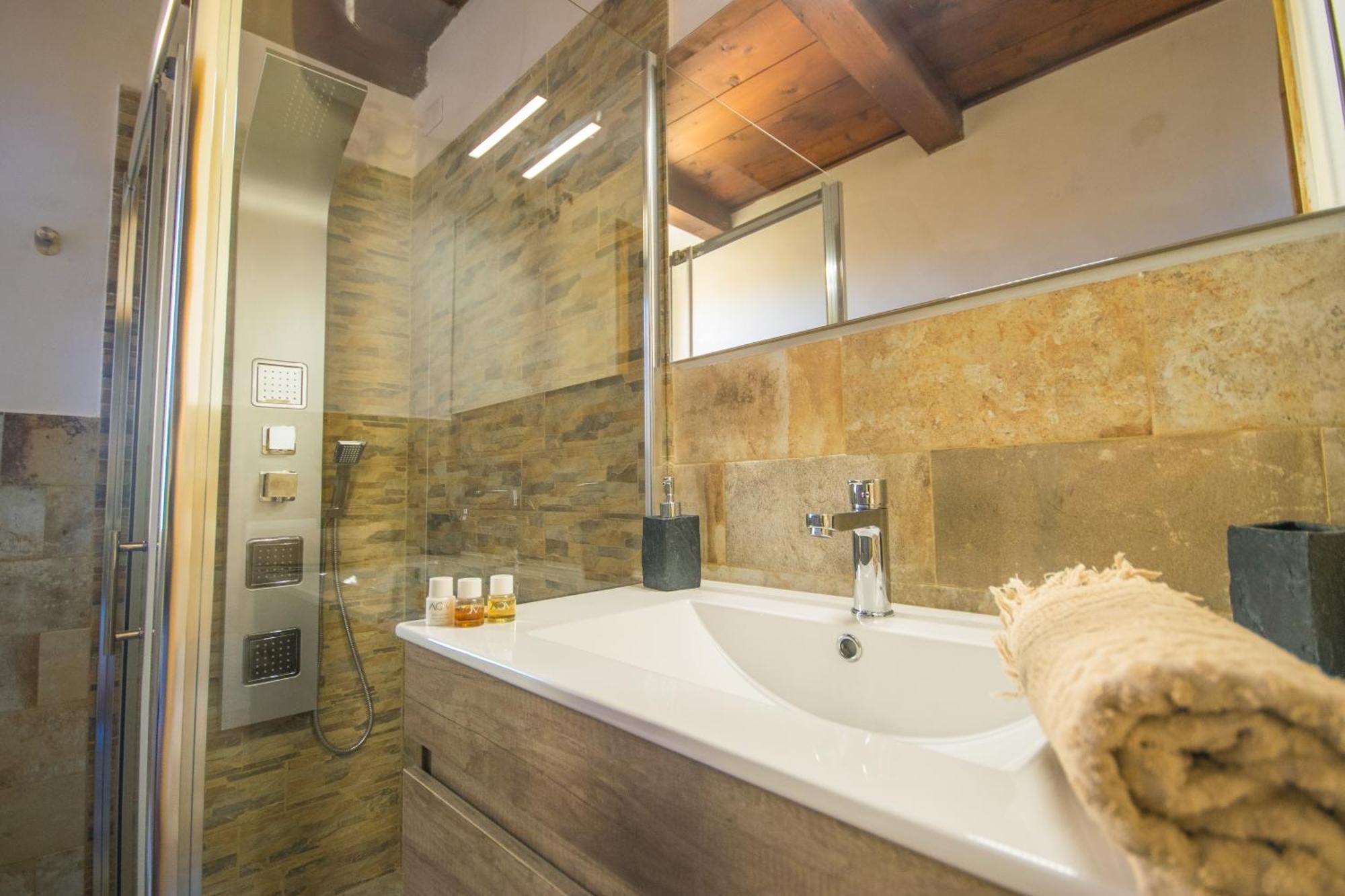 Roman Ruins - Elegant Apartment Olbia Exterior foto